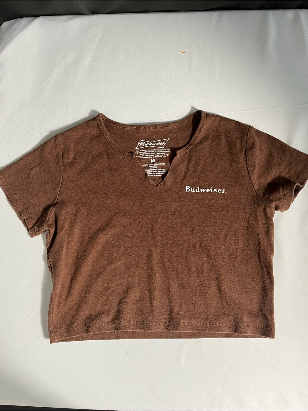 Budweiser Brown Crop Top Women’s Medium Beer Logo Graphic Tee